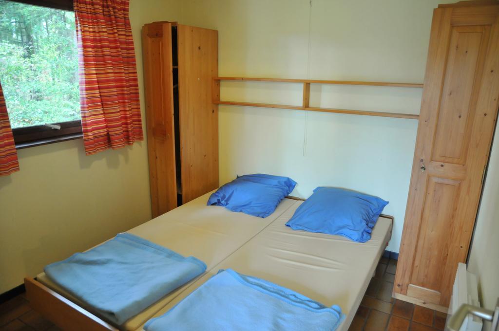 Village De Vacances De Vencimont Vonêche Quarto foto