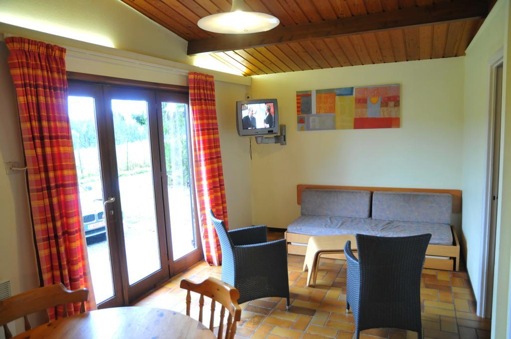 Village De Vacances De Vencimont Vonêche Quarto foto