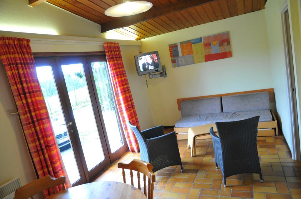 Village De Vacances De Vencimont Vonêche Quarto foto